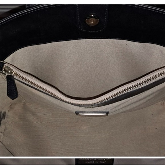 Valentino by Mario Valentino Caroline Tote. - Picture 4 of 4